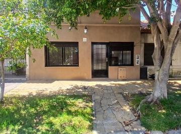 Casa · 140m² · 4 Ambientes · Venta Casa Ramos Mejia