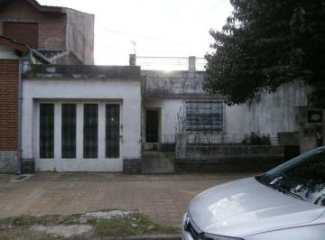 DEF-DEF-703_2 · Casa 3 Ambientes. | Almirante Brown Al 500