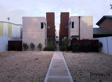 Casa · 69m² · 3 Ambientes · 1 Cochera · Duplex en Venta: Ituzaingo: 3 Ambientes