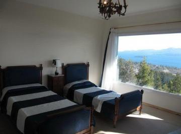 Casa · 567m² · 7 Ambientes · Ideal Boutique Hotel 9 Dorm. Vista Al Lago a 10´centro