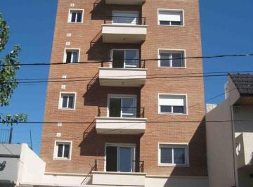 Departamento de 2 ambientes, Morón · V647 Moron Venta Hermoso Departamento 2 Amb. con Balcon Al Frente con Renta