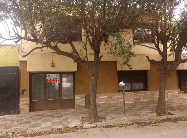 Departamento · 70m² · 5 Ambientes · 1 Cochera