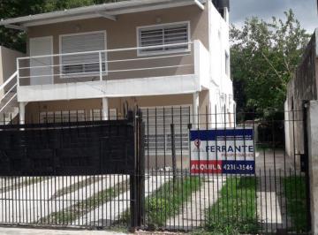 Departamento de 2 ambientes, Almirante Brown · Alquiler de Departamento en Adrogue, Tipo Casa en PH (Frente)