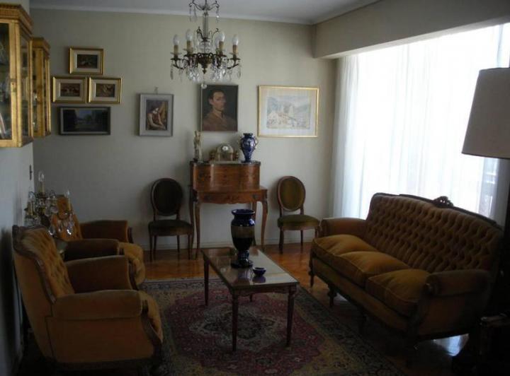 Departamento · 200m² · 7 Ambientes · 1 Cochera