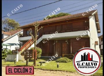 Departamento de 3 ambientes, Villa Gesell · Zona Norte Amplio Departamento Todos Los Servicios