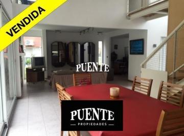 Casa · 255m² · 7 Ambientes · St Thomas Sur