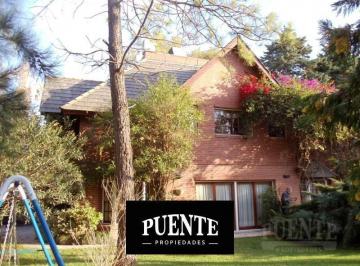 Casa · 285m² · 5 Ambientes · St. Thomas - Importante Casa Cerca de La Entrada!