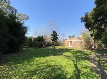 Casa · 90m² · 2 Dormitorios · Casa en Importante Lote en Arana/sicardi