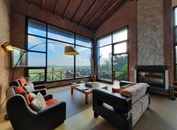 Casa · 291m² · 5 Ambientes · Moderno Chalet Estilo Cabaña, con Excelentes Visuales, en Sierra de Los Padres. Tour Virtual
