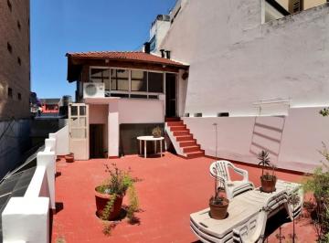 PH de 4 ambientes, Parque Chacabuco · Venta PH 4 Ambientes Patio Terraza y Quincho. Toma Dpto en Parte de Pago