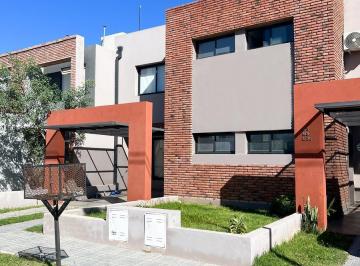 Casa · 120m² · 4 Ambientes · 1 Cochera · Venta Duplex 3 Dorm. en Barrio con Seguridad - La Paya II