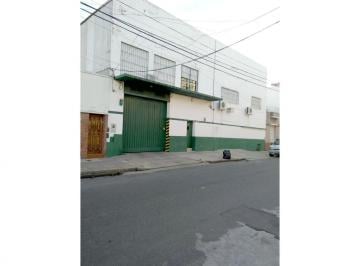 Bodega-Galpón · 306m² · Galpón de 306 m² (153 en P. B. m² + 1er. Piso 153 M&sup2;) en Avell