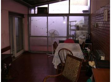 Casa · 119m² · 3 Ambientes · 1 Cochera · Casa 2 Dorm. con Local o Garage 119 m² Cubiertos