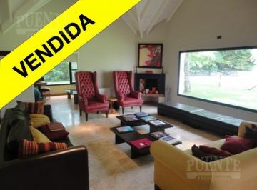 Casa · 320m² · 7 Ambientes · Casa - Saint Thomas - Canning