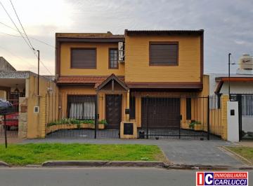 Casa · 150m² · 5 Ambientes · 2 Cocheras · Casa 5 Ambientes Ituzaingó Norte Venta