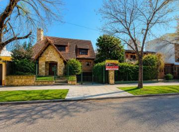 Terreno · 400m² · 7 Ambientes · 4 Cocheras · Excelente Fraccion de 1130 Ms, Lote de 25.98 X 43.50 en La Mejor Zona de Banfield Oeste