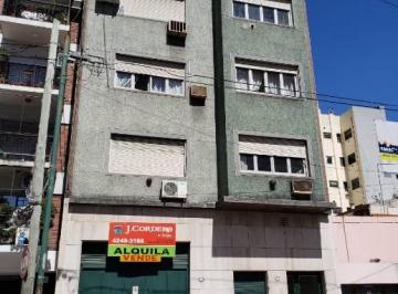 Bodega-Galpón , Lanús · Galpon PH en Venta en Lanus Oeste