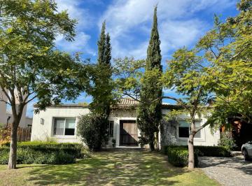 Casa de 7 ambientes, Escobar · Las Liebres Casa en Alquiler (Disponible Para Alquiler a Partir de Agosto 2025)