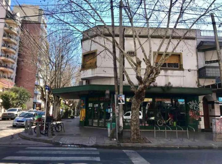 Terreno · 240m² · 3 Ambientes