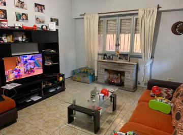 Casa de 4 ambientes, Lanús · Casa en 2 Plantas de 4 Ambientes Amplios en Lanús
