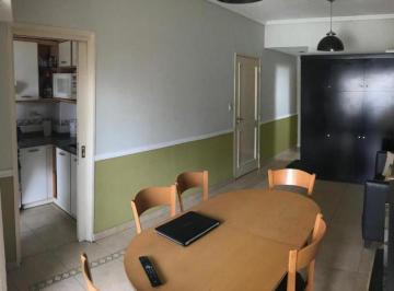 Departamento · 45m² · 2 Ambientes · 2 Ambientes - Banfield Este Centro - Venta 2°b