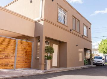 Casa de 3 ambientes, Ituzaingó · Apto Credito Hermoso Duplex a La Venta