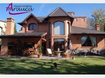 Casa de 6 ambientes, Esteban Echeverría · Casa en Venta Saint Thomas Sur Canning | Chalet de Categoría 4 Dorm.