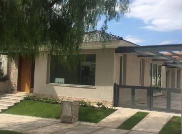 Casa de 4 ambientes, Ciudad de Mendoza · Dalvian Casa en Venta