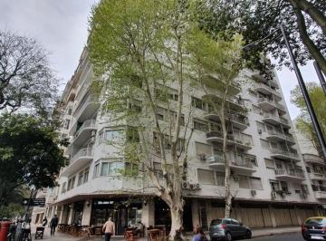 Departamento de 3 ambientes, Palermo · Libertador&oro! 3/4 Amb + Escritorio Hecho a Nuevo Edificio Racionalista Premiado!