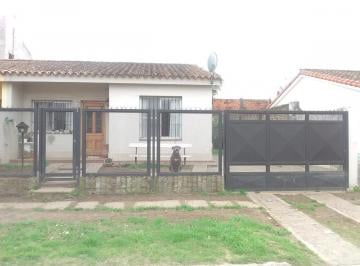 Casa · 250m² · 3 Ambientes · Casa - Ciudad Evita