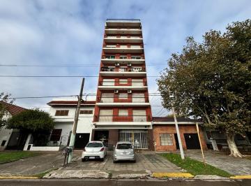 Departamento de 3 ambientes, Quilmes · Hermoso Depto de 3 Ambientes Sobre Av San Martin (Frente a Estacion Don Bosco)