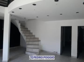 Local comercial · 180m² · 1 Cochera · Local con Oficinas y Deposito