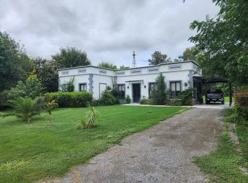 Casa de 5 ambientes, Luján · Casa en Venta - Acepta Depto Parte Pago - Santa Catalina - Open Door - Lujan