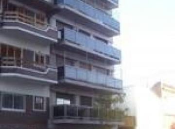 Departamento de 3 ambientes, Flores · Excelente Semipiso 3 Frte C/bcon a m Av Rivadavia y Subte Linea a