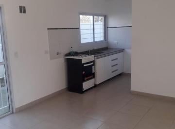 Departamento · 38m² · 2 Ambientes · 1 Cochera · Depto. 2 Ambientes con Patio y Entrada de Auto.