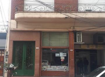 Departamento de 3 ambientes, Lanús · Departamento 3 Ambientes en Venta en Edificio Chico Al Frente