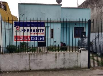 Casa de 5 ambientes, Almirante Brown · Alquiler de Casa en Burzaco: Calle Alsina, uso Comercial o Profesional.
