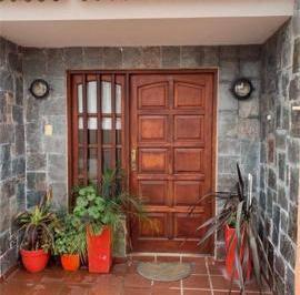 Casa de 5 ambientes, Río Tercero · Venta de Excelente Casa, Rio Tercero, Cordoba.3 Dormit. Garaje 3 Autos, Parque, Etc.