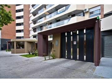 Departamento · 254m² · 5 Ambientes · 2 Cocheras · Venta de Departamento de Tres Dorm. Piso Exclusivo