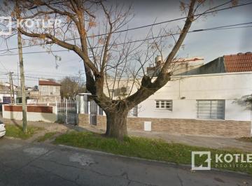 Casa · 91m² · 3 Ambientes · 1 Cochera · Casa - Lomas de Zamora Este