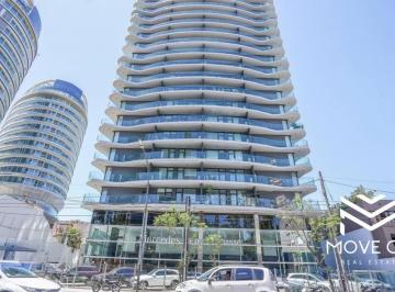 Departamento de 2 ambientes, Vicente López · Torre View - Alquiler - 2 Ambientes con Cochera Piso Alto! Torre Full Amenities en Vicente López!