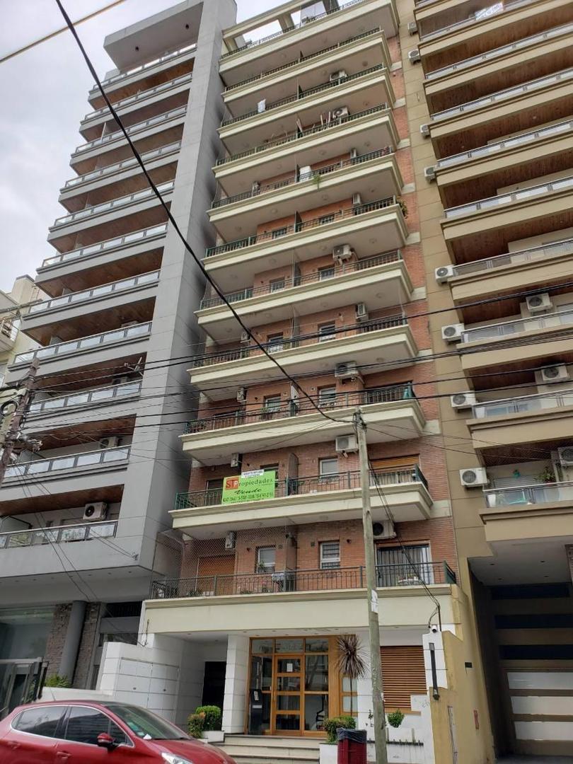 Del Valle Iberlucea 2644,  Lanús Oeste, Lanús