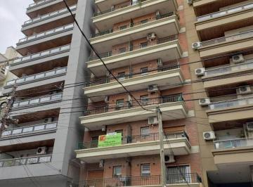Garage · 13m² · Cochera Techada Pleno Lanúsita