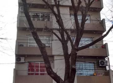 Garage , La Plata · 43 N°1027 E/ 15 y 16 - Cochera Descubierta