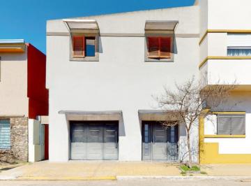 Casa · 138m² · 3 Dormitorios · Casa - Ensenada
