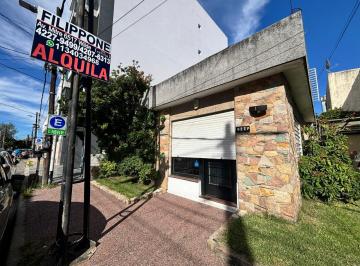 Local comercial , Avellaneda · Local Ideal Para Uso Profesional a m. de Las Flores (Wilde Centro)
