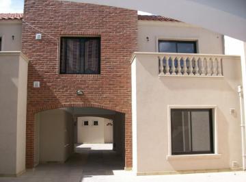 Casa · 70m² · 2 Ambientes · 1 Cochera · Duplex en Venta en Paso del Rey Norte