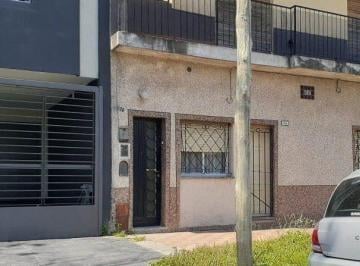 Departamento · 200m² · 3 Ambientes · Departamento Tipo Casa en Venta en Lanus Oeste