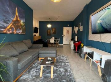 Departamento de 3 ambientes, Morón · Venta - Departamento Tipo Semipiso de 3 Ambientes en Moron Sur. Muy Luminoso y con Patio Propio
