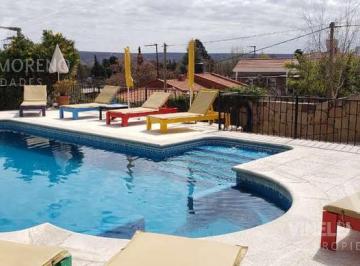 Edificio · 16 Ambientes · 20 Cocheras · Complejo Cabañas Pileta Parrillas Villa Cura Brochero